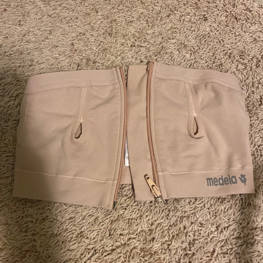 Medela nursing bra